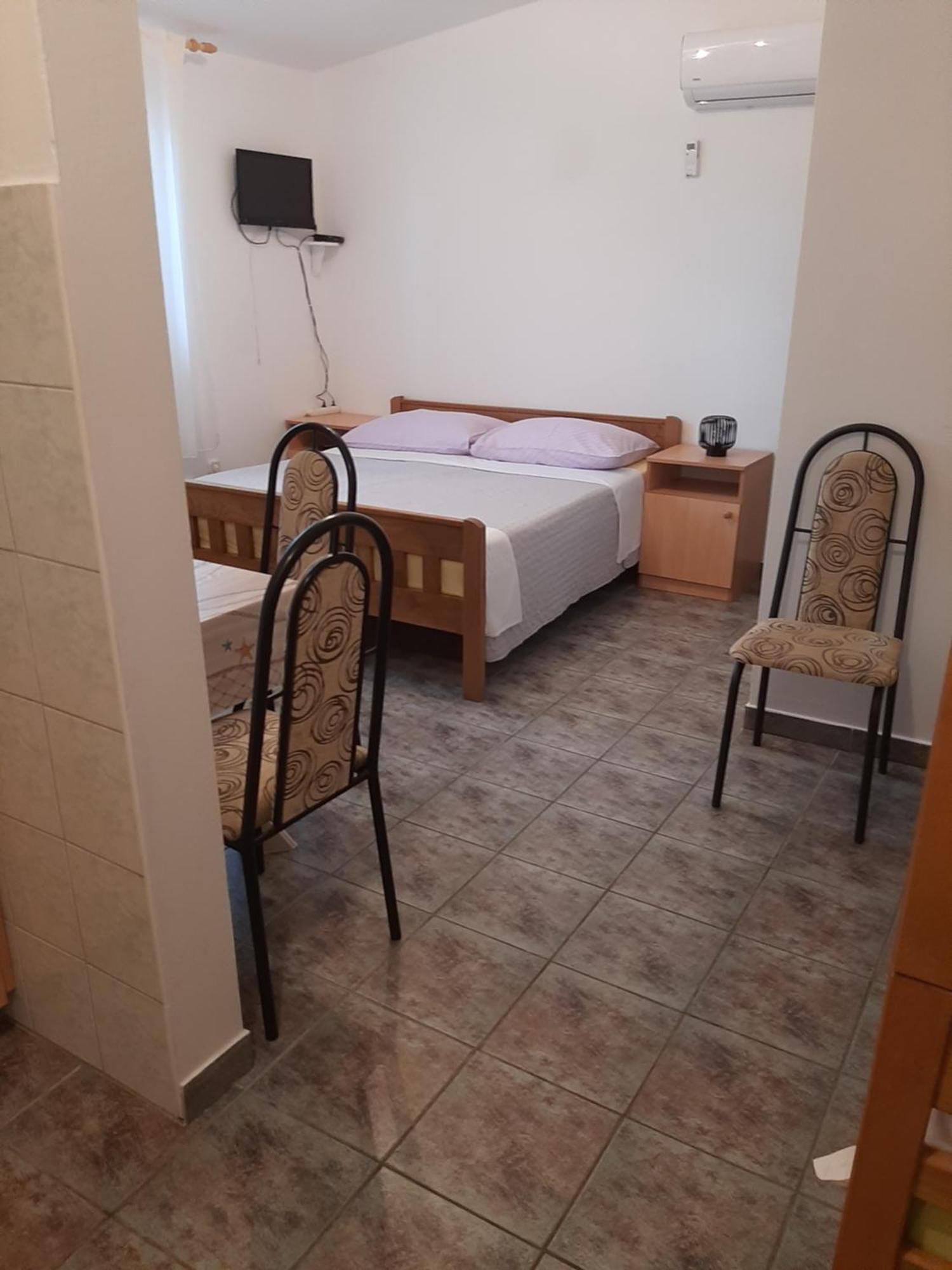 Apartments Marta Starigrad Room photo